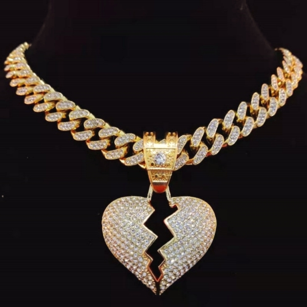 Iced Out Heart Break pendant set
